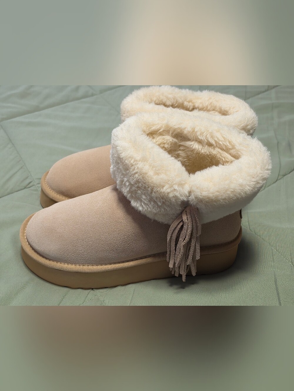 Lamo Cream Amari Faux-Suede Tassel Faux-Fur Cuff Slippers 7 NWT